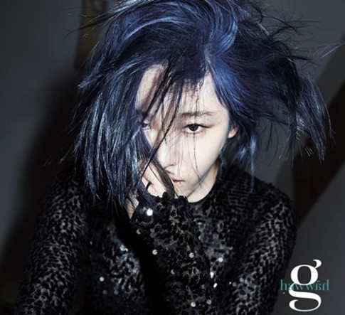 Rambut Biru Elektrik Ga In BEG untuk Album HAWWAH