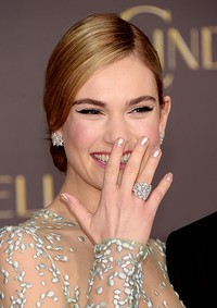 Cantiknya Lily. Jason Kempin/Getty Images/detikFoto.