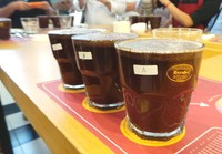Dooprize didapat peserta yang berhasil menebak asal sampel kopi yaitu kopi Jawa, Aceh dan Papua.