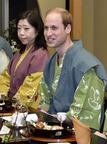 Pangeran William Kenakan Yukata dan Jubah Samurai di Jepang