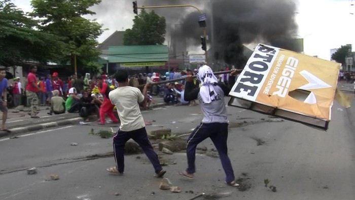 24 Orang Diamankan Polisi Terkait Demo Rusuh Nelayan di Batang