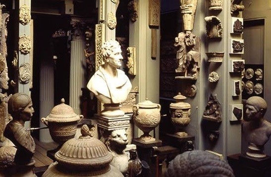 Night At The Museum! Museum Keren London yang Buka Saat Malam