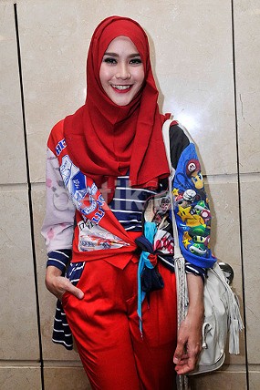 Niat Ajak Umroh Anak, Zaskia Mecca Persiapkan Kondisi Kesehatan