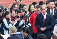 Dalam kunjungannya tersebut selain membahas bisnis yang berfokus pada kreativitas seni dan industri, Pangeran William juga mendukung hubungan diplomasi sepakbola antara Tiongkok dan Inggris. Tim Rooke/Pool/Getty Images/detikFoto.