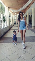Kebersamaan Jennifer Bachdim dan 2 Anaknya yang Super Cute