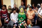 Zaskia 'Gotik' Tampil Berkerudung