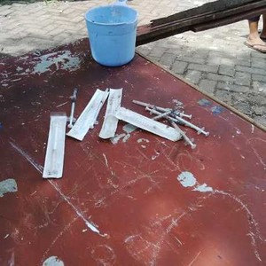 Belasan Jarum Suntik Narkotika Ditemukan Saat Penertiban di Rusun Tanah Tinggi