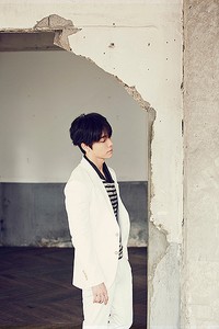 'Growing Pains' menjadi lagu andalan di album tersebut. (SMTOWN)