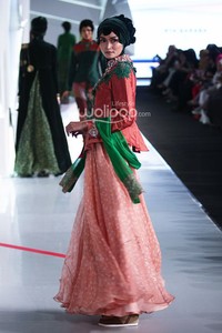Rya Baraba Alit. Fashion Parade Moslem Wear Next Level Purity. Indonesia Fashion Week 2015 at Jakarta Convention Center. Senayan. Jakarta. [Foto: Mohammad Abduh/Wolipop]