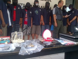 Komplotan Maling Rumah Kosong di Bogor Ditangkap Saat Pesta Narkoba