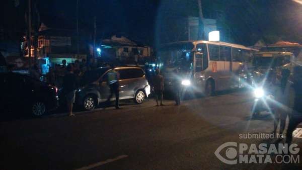 Kecelakaan Beruntun Libatkan Tiga Mobil di Manggarai, Lalin Macet