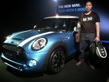Pehobi Karate Ini Menjadi Pembeli Pertama New MINI 5-Door