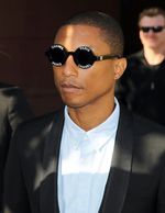 Pharrell Williams Tetap Stylish di Persidangan