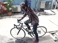 Wendy mengaku sangat menikmati waktunya saat bersepeda.