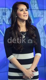 Wow, Langsingnya Olla Ramlan Pasca Melahirkan