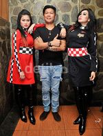 Andhika eks Kangen Band Diapit Duo Serigala