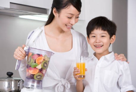 Tak Sempat Makan Buah Potong? Dijus Tetap Bermanfaat Kok