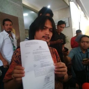 Tak Terima Surat Panggilan Pertama, Istri Samad Tolak Diperiksa Bareskrim