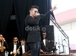 Farrah Di & Jei Angklung Feat Sol Project Buka Java Jazz 2015