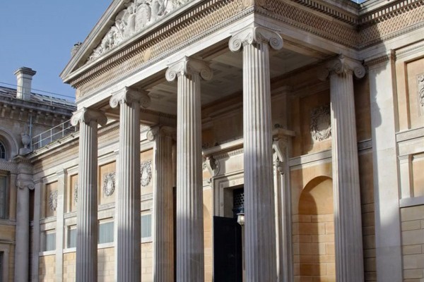 Universitas Oxford Punya Museum Berusia 332 Tahun!