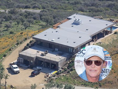 Ini Rumah Baru Bruce Jenner Bergaya Modern Seharga Rp 45 M