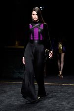 Kendall Jenner Wow di Paris Fashion Week