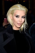 Rambut Kim Kardashian Kini Pirang, Yay or Nay?