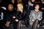Rambut Kim Kardashian Kini Pirang, Yay or Nay?