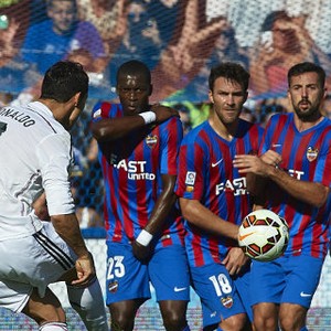 Mana Golmu dari Free Kick, Ronaldo?