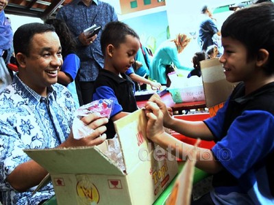Anis Baswedan Buka Acara Smart Day