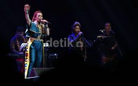 Reza Artamevia menjadi salah satu penyanyi yang membuka JJF 2015 hari kedua.