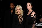 Rambut Baru dan Catsuit Tanpa Bra Kim Kardashian