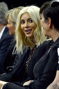 Warna rambut barunya juga membuat Kim semakin menjadi perhatian. Pascal Le Segretain/Getty Images/detikFoto.