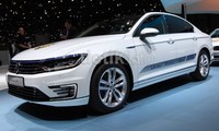 VW Passat, mengalahkan 6 kompetitor lainnya. Mobil-mobil ini sudah dites dalam sebuah pengujian yang intens.