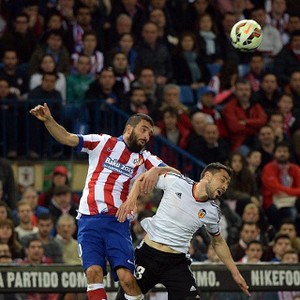 Diimbangi Valencia, Atletico Aman di Urutan Ketiga