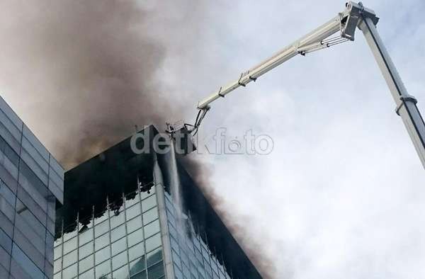 Cerita Pekerja di Wisma Kosgoro Soal Alarm yang Tak Bersuara Saat Kebakaran