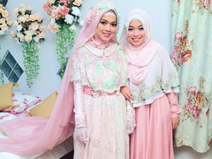 Foto: Inspirasi Gaun Pengantin Syari dari Pernikahan Putri Aa Gym