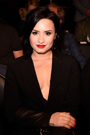 Demi Lovato Impikan Kolaborasi dengan Eminem