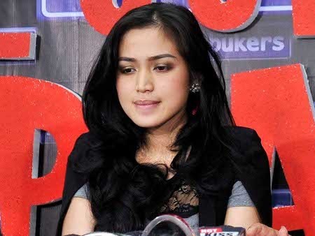 Diminta Ludwig Gugurkan Kandungan, di Situ Jessica Merasa Sedih