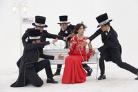 Broadway dipilih Rhoma Irama sebagai konsep video klip 'Eeiish'.