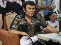 Rhoma Irama duduk langsung di kursi sutradara.