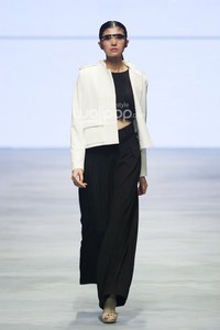 Ardistia Dwiasri. BNI Present Urban Digger. Indonesia Fashion Week 2015 at Jakarta Convention Center. Senayan. Jakarta. [Foto: Mohammad Abduh/Wolipop]