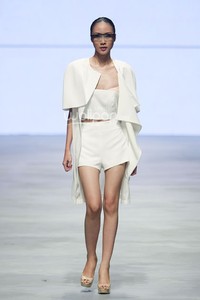 Ardistia Dwiasri. BNI Present Urban Digger. Indonesia Fashion Week 2015 at Jakarta Convention Center. Senayan. Jakarta. [Foto: Mohammad Abduh/Wolipop]