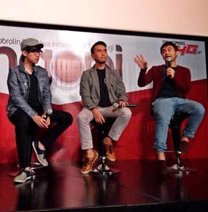 Resep Bikin Video ala Raditya Dika: Kegelisahan Hati!