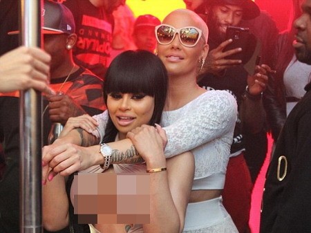 Amber Rose Habiskan Rp 131 M untuk Sewa Stripper