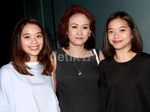 Istri dan Putri Kembar Fariz RM Eksis di 'Rumpi No Secret'