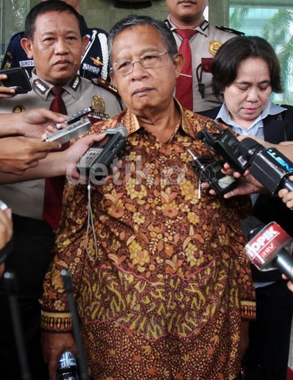 Pernah Jadi Gubernur BI, Ini Kata Darmin Nasution Soal Dolar Rp 13.200