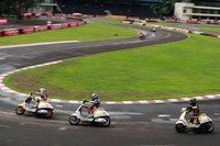 Di kelas SCT 4T 125-160cc Open, Bram Prasetya berhasil menggondol podium satu. Sementara Ahmad Saugi menyumbangkan juara 1 di kelas SCT 125-300cc FFA Piaggio Open dan kelas SCT 125-300cc FFA Vespa Open. Pool/dok Kutu Vespa.