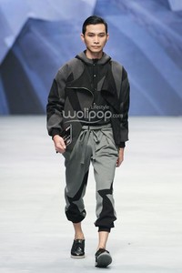 Sofie. BNI Present Urban Digger. Indonesia Fashion Week 2015 at Jakarta Convention Center. Senayan. Jakarta. [Foto: Mohammad Abduh/Wolipop]