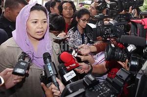 Cinta Ditolak Yenny Wahid, PAN Legowo